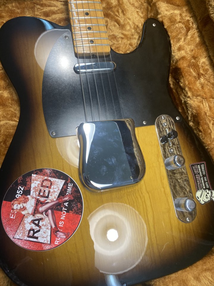 Guitarra fender telecaster