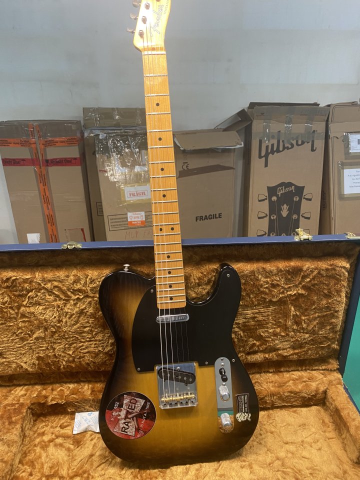 Guitarra fender telecaster