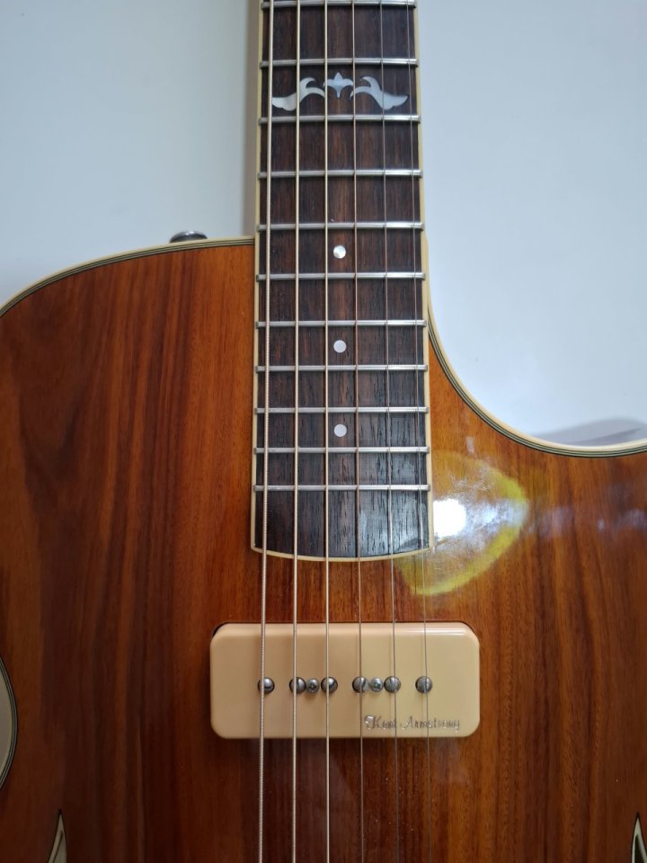 Crafter SAT-ARW guitarra semiacústica con piezo de segunda mano · Foto 7 de 7 · Asturias · 385 €