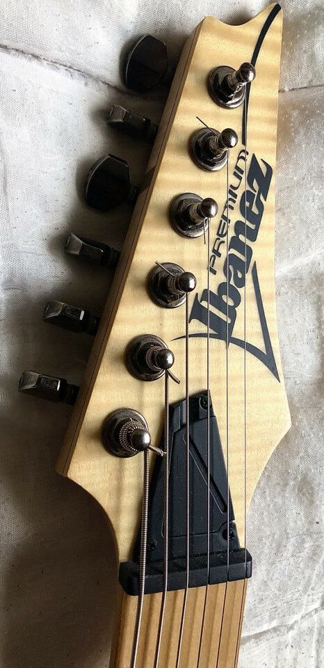 Ibanez Premium RG721MFMA