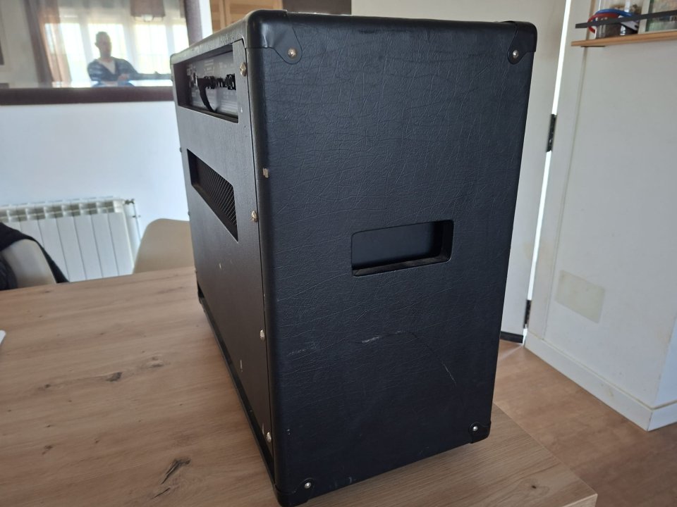 Blackstar HT Soloist 60 – Amplificador a válvulas 60W + Footswitch original