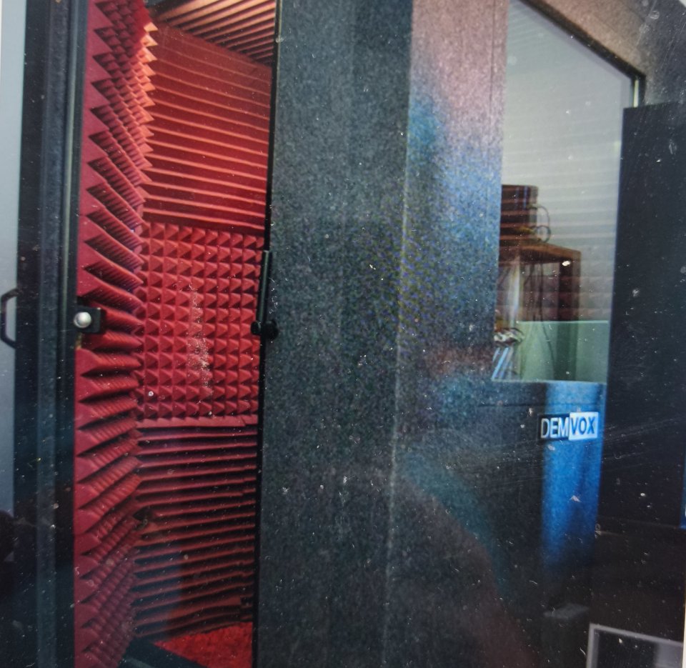DEMVOX DV144 de segunda mano · Foto 4 de 4 · Madrid · 2250 €