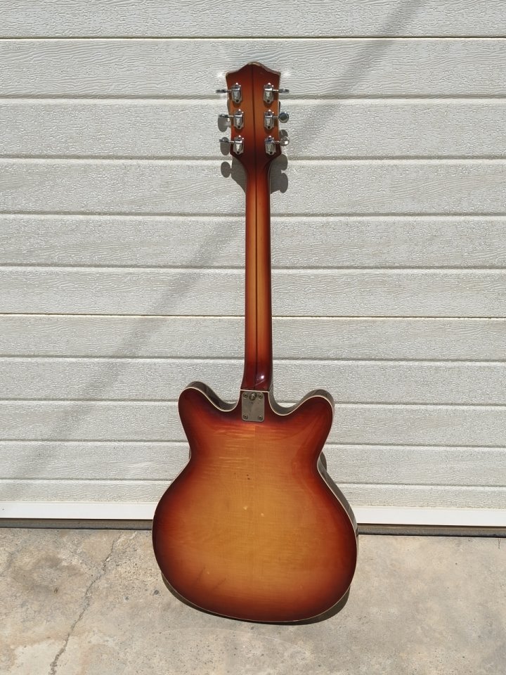 Guitarra eléctrica de caja Zerosette de 1966
