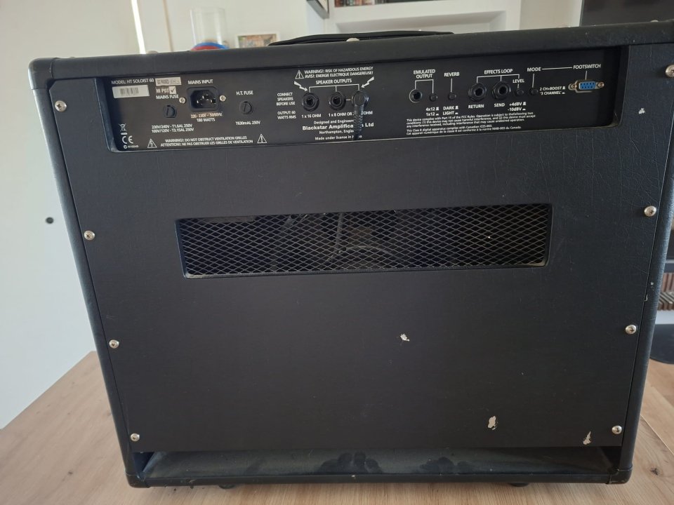 Blackstar HT Soloist 60 – Amplificador a válvulas 60W + Footswitch original