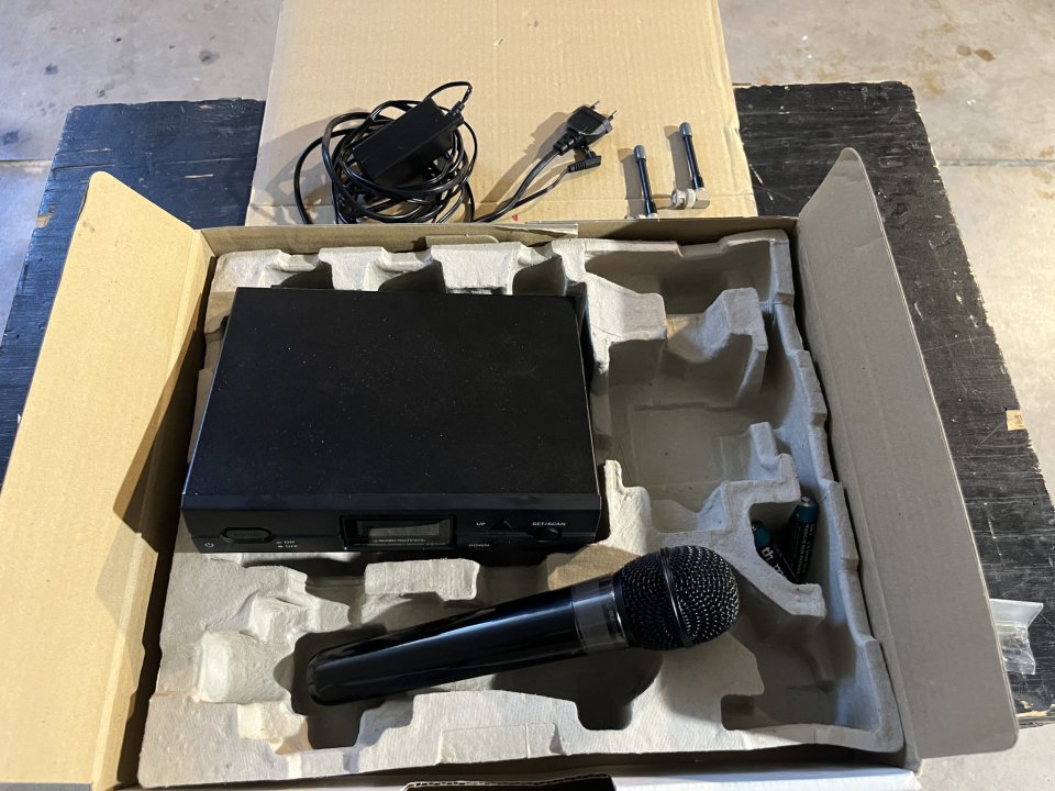 Sistema inalámbrico Audio technica de segunda mano · Foto 2 de 8 · Murcia · 200 €