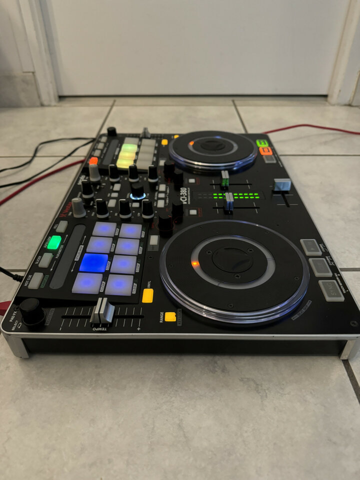 Vendo vestax vci 380