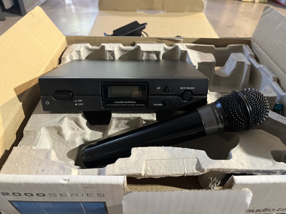 Sistema inalámbrico Audio technica de segunda mano · Foto 3 de 8 · Murcia · 200 €