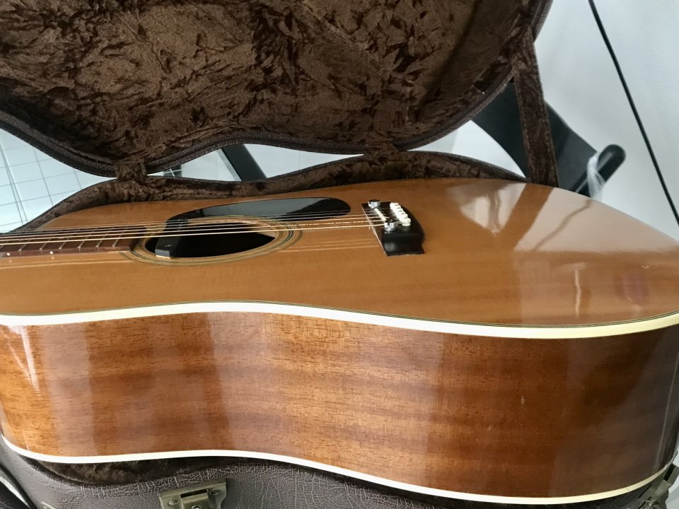 guitarra acustica vintage YASUMA