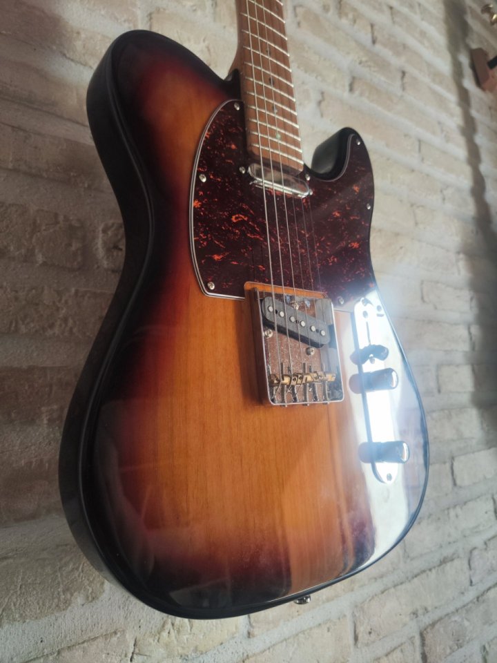 Sire Larry Carlton T7 (O cambio) de segunda mano · Foto 8 de 9 · Valencia · 450 €