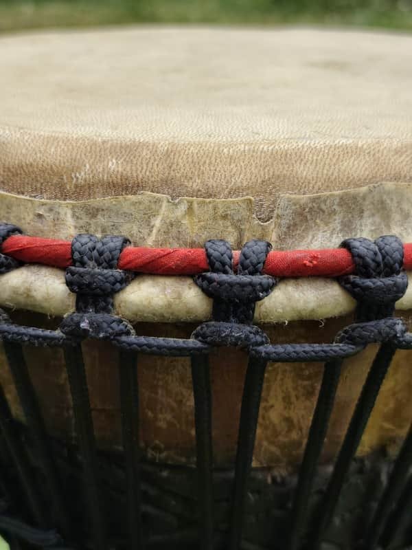 Handmade Professional Djembe - Hand-Carved Solid Wood - 5kg de segunda mano · Foto 8 de 10 · Girona · 230 €