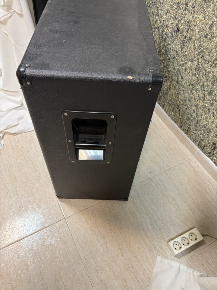 Pantalla Marshall M412B de segunda mano · Foto 5 de 6 · Toledo · 220 €