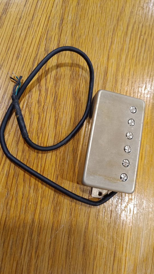 Pastillas B&B Pascual Brisa humbucker Modern Custom Hot nickel (plateadas)