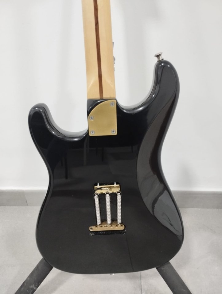 Fender Stratocaster Deluxe Made in Usa de segunda mano · Foto 2 de 6 · Málaga · 1450 €