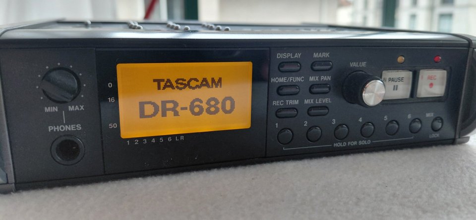 Grabadora Multicanal Tascam DR-680