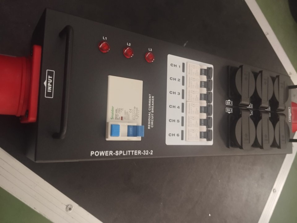 Distribuidor electrico de segunda mano · Foto 3 de 3 · Zaragoza · 110 €
