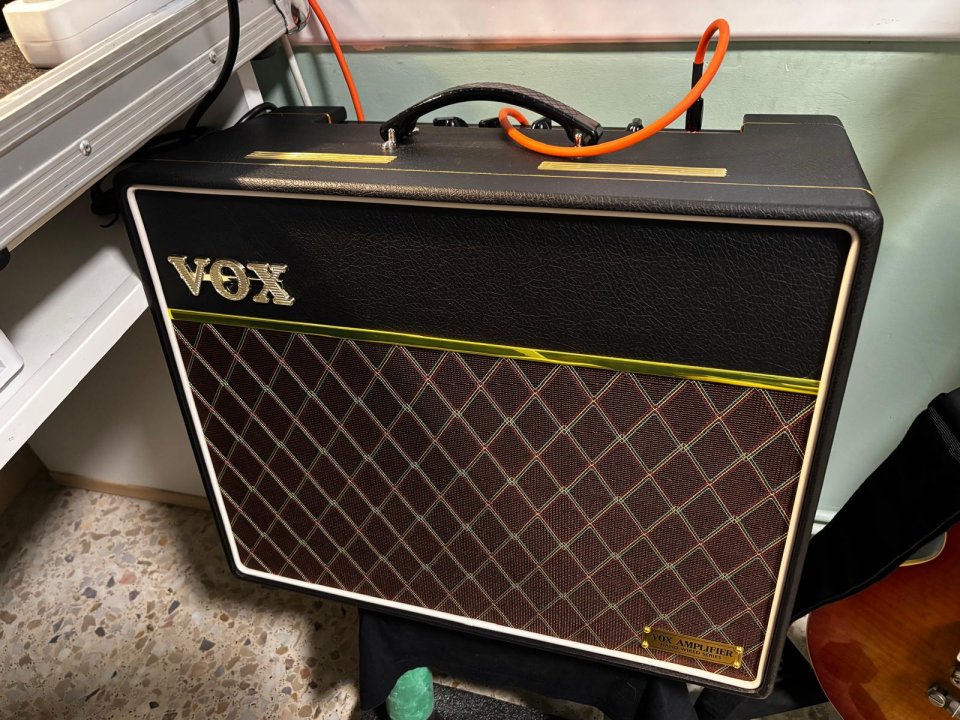 Vox AC10 HW Handwired 1x12 de segunda mano · Foto 1 de 6 · Barcelona · 950 €