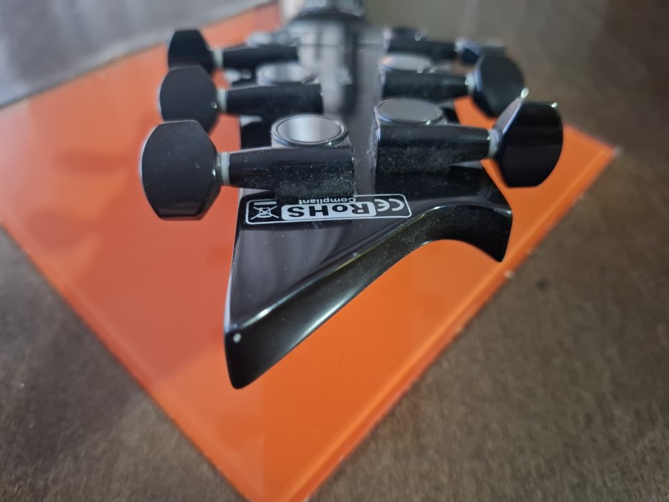 Explorer Cort EMG 85-60 VX-4X de segunda mano · Foto 2 de 8 · Murcia · 350 €