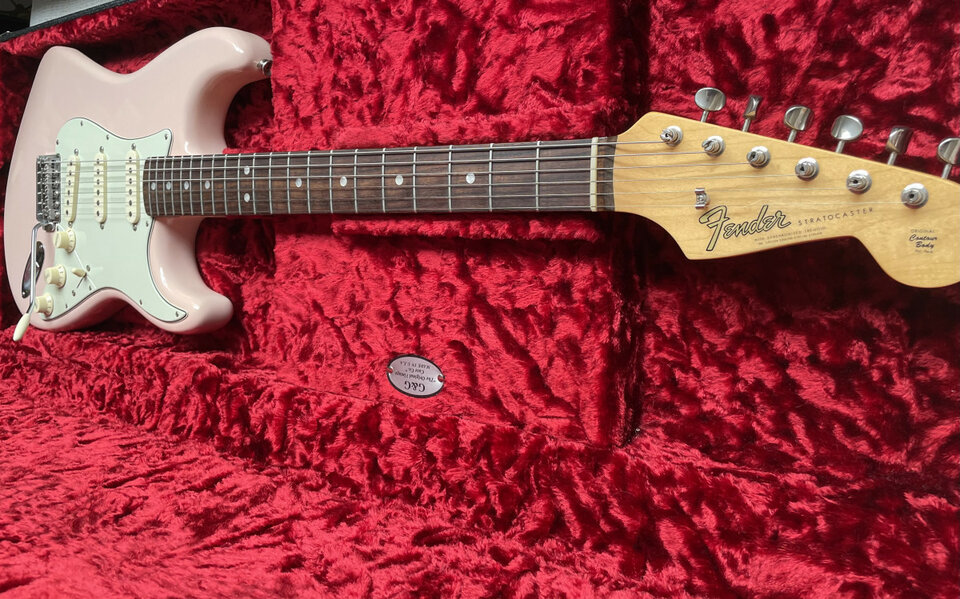 Fender American Original 60s Stratocaster Shell Pink de segunda mano · Foto 2 de 4 · Madrid · 1899 €