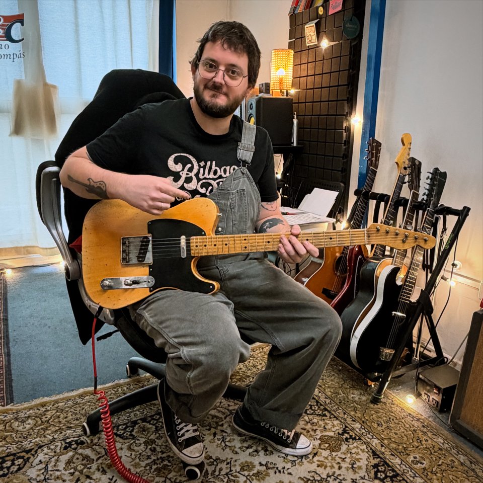 Roadhouse Guitar School - Santi Guillén (+70 Reviews de Alumnos)