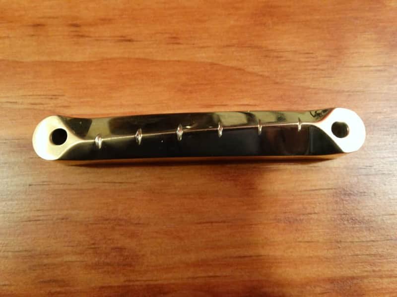 Hardware dorado interesante de segunda mano · Foto 3 de 5 · Jaén