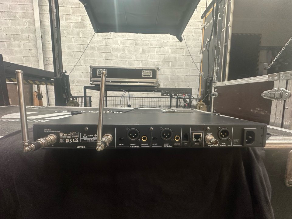 Akg Dsr 800 micro inalámbrico de segunda mano · Foto 5 de 5 · Cantabria · 1000 €