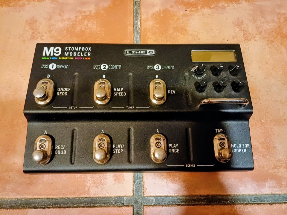 Line6 M9 Stompbox modeler de segunda mano · Foto 1 de 2 · Zaragoza · 225 €