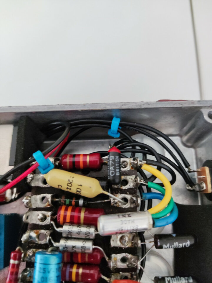 lo-fi mind bUuzZz (buzzaround fuzz) para reparar de segunda mano · Foto 5 de 8 · Madrid · 80 €