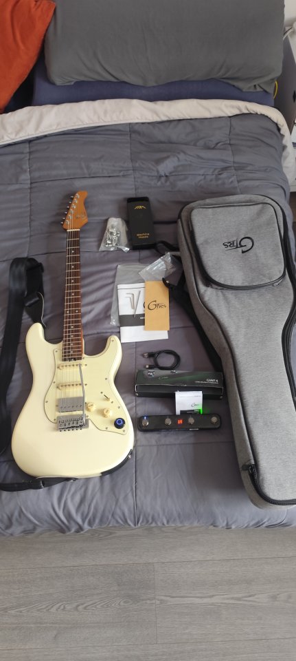 Guitarra inteligente MOOER  S800