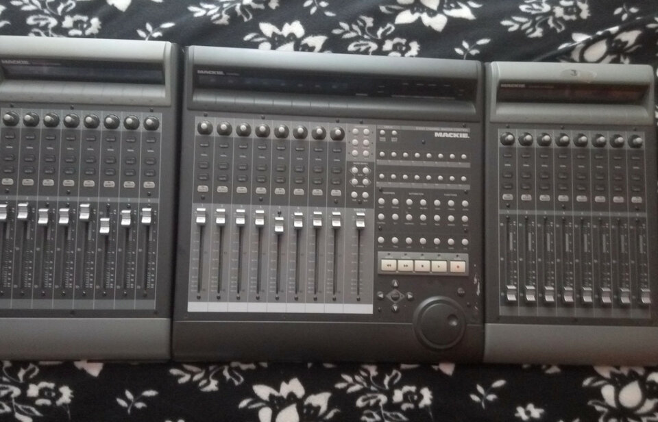 Mackie control