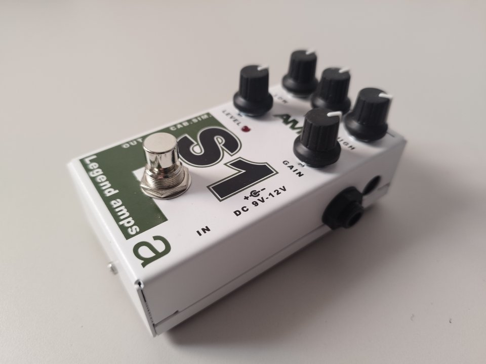 Pedal AMT Legend Amps S1 (Soldando)