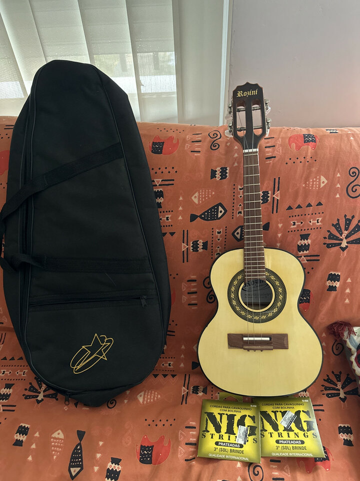 Cavaquinho Rozini Electrificado