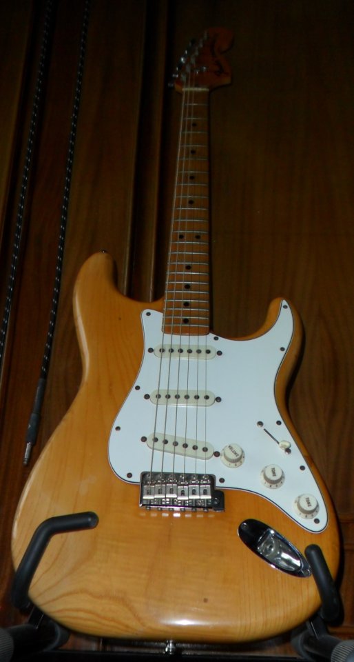 Fender Stratocaster U.S.A. 1975. de segunda mano · Foto 6 de 10 · Madrid · 3000 €