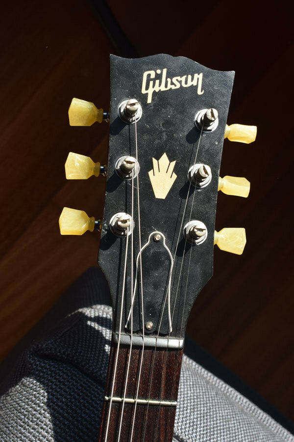 Gibson SG Future