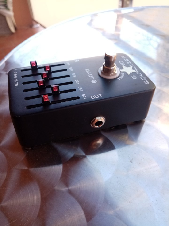 Pedal EQ 6 bandas Joyo JF-11 Guitarra/Bajo