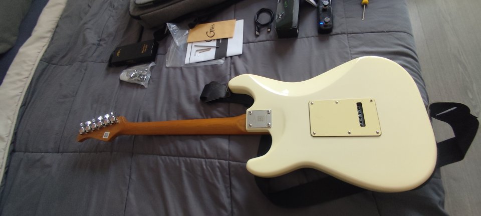 Guitarra inteligente MOOER  S800