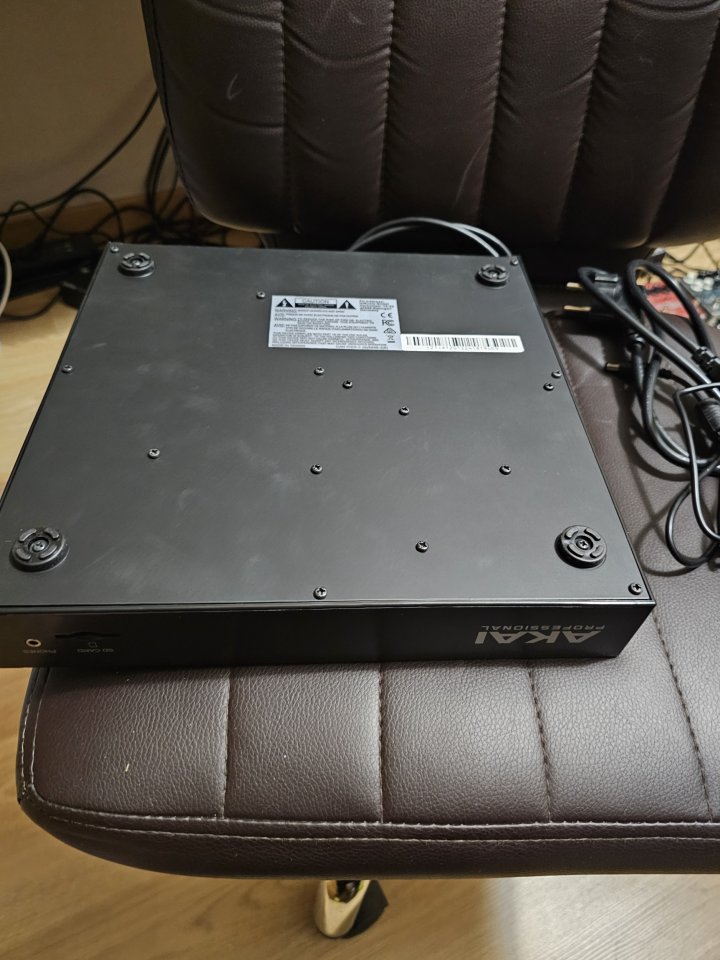 Akai MPC One en excelente estado