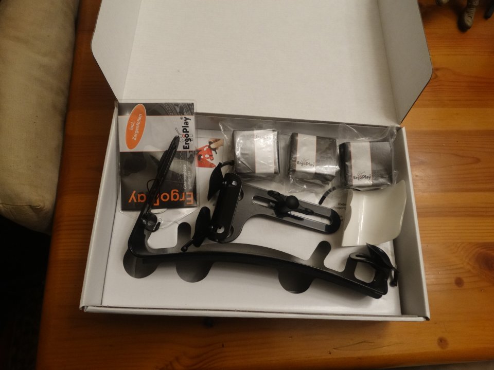 Soporte guitarra clásica -acústica ERGOPLAY TAPPERT de segunda mano · Foto 3 de 3 · Madrid · 30 €