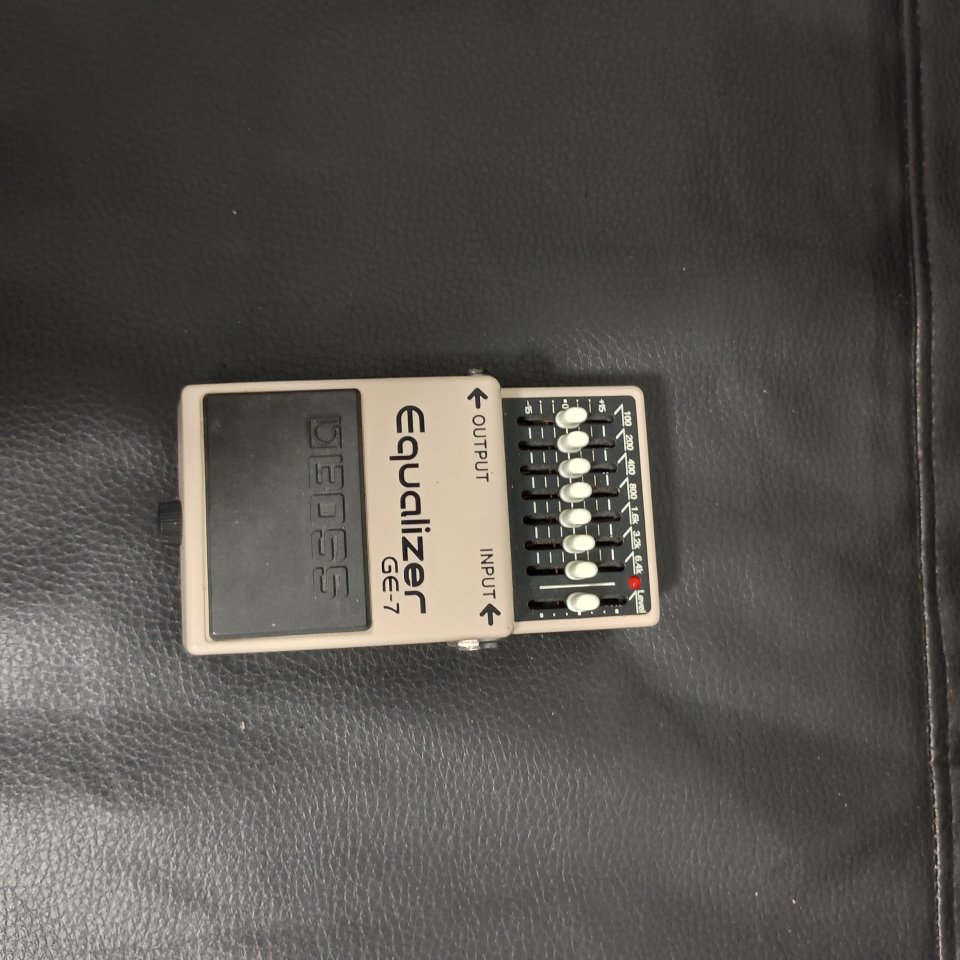 Pedal Boss GE 7 de segunda mano · Foto 7 de 7 · Málaga · 80 €