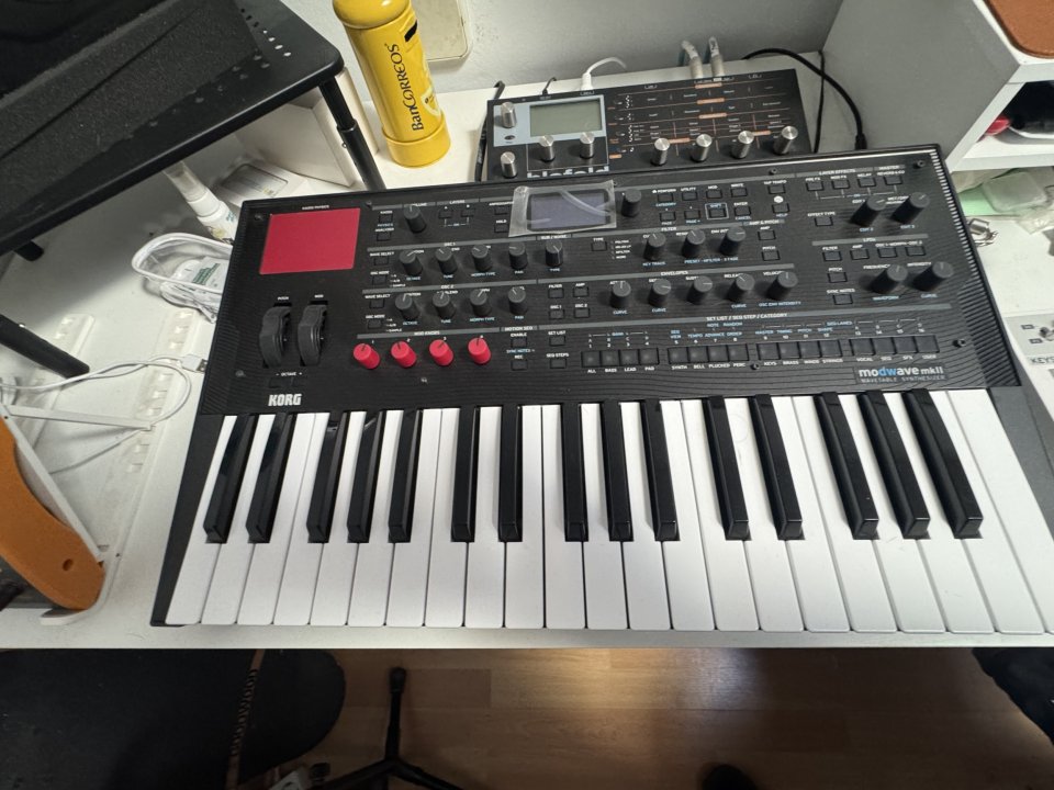 Korg modwave miki ( completamente nuevo ) de segunda mano · Foto 2 de 4 · Guadalajara · 425 €