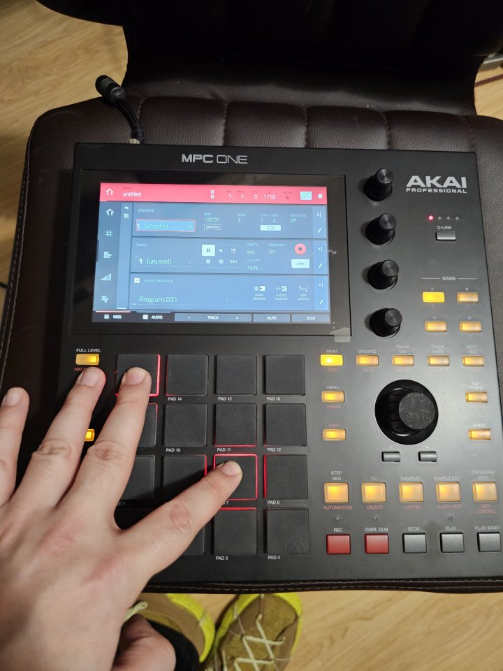 Akai MPC One en excelente estado