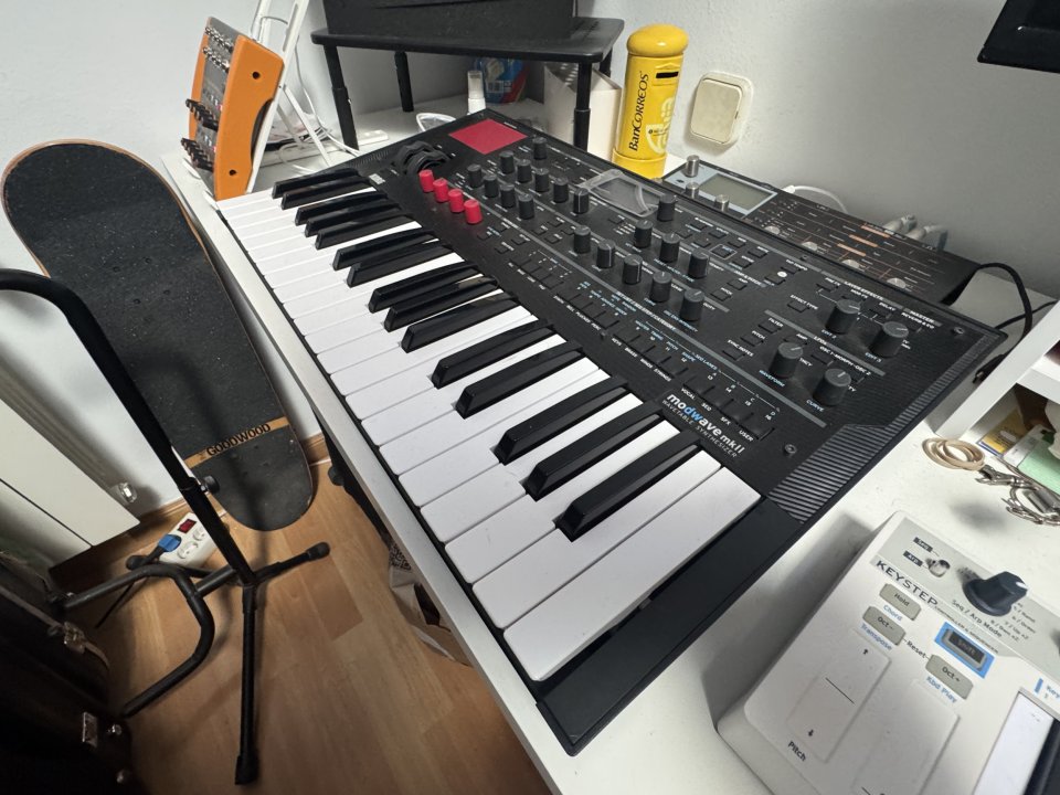 Korg modwave miki ( completamente nuevo ) de segunda mano · Foto 3 de 4 · Guadalajara · 425 €