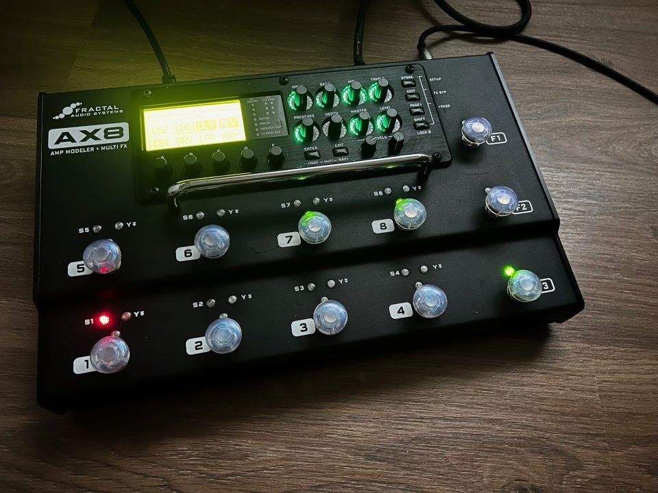 SOLO HOY - VENDO/CAMBIO Fractal AX8 perfecto estado ENVÍO INCLUIDO