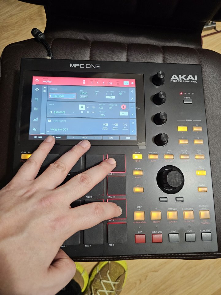 Akai MPC One en excelente estado