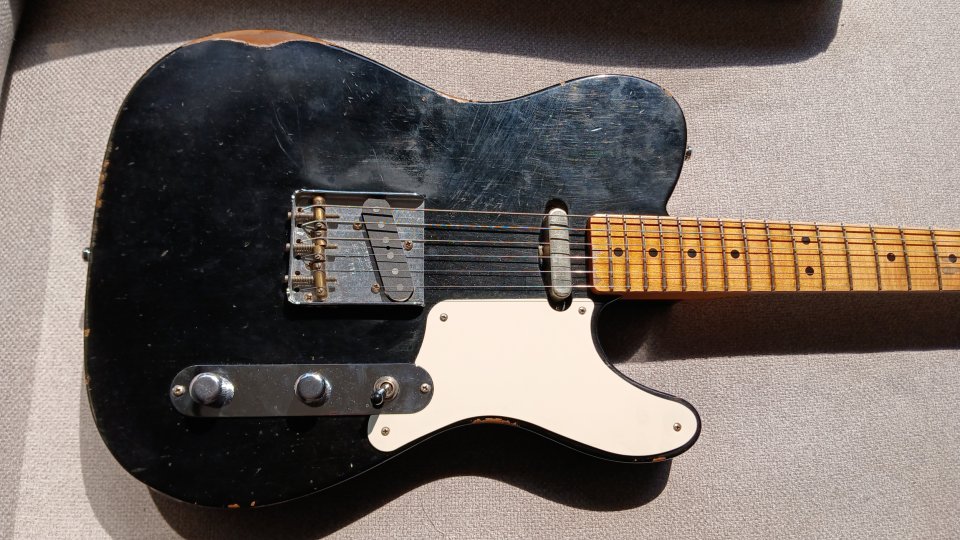 Fender Custom Shop Limited Roasted Pine Double Esquire Telecaster 2019 de segunda mano · Foto 3 de 10 · Navarra · 3800 €