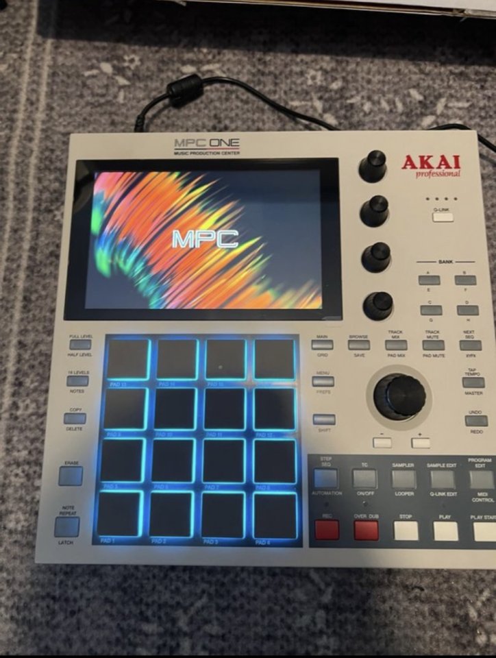 Akai MPC One Retro