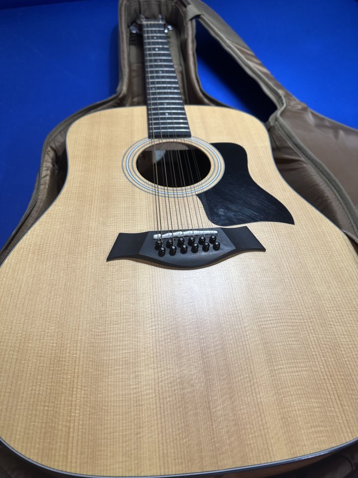 Acústica Taylor 12 cuerdas