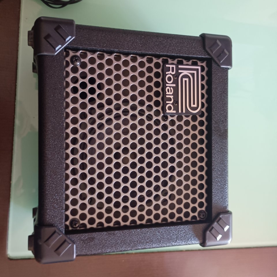 Roland Micro Cube de segunda mano · Foto 2 de 9 · Málaga · 90 €