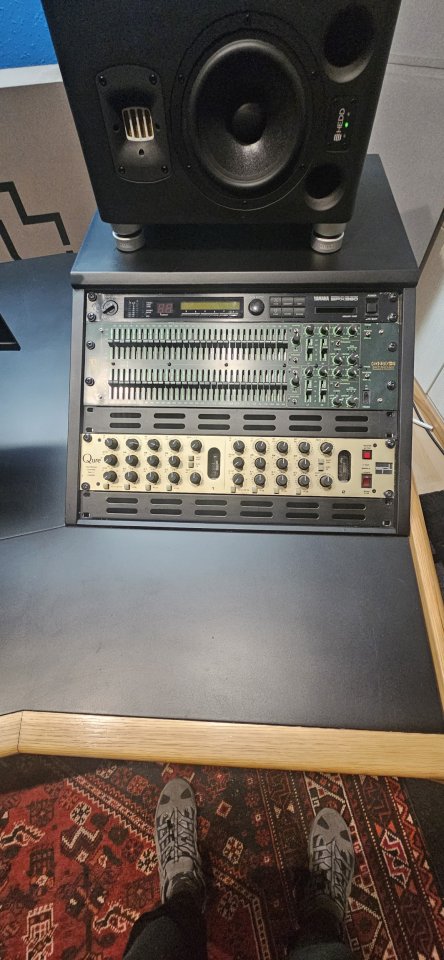 Equipos de estudio y grabación de segunda mano · Foto 1 de 3 · Guadalajara · 1 €