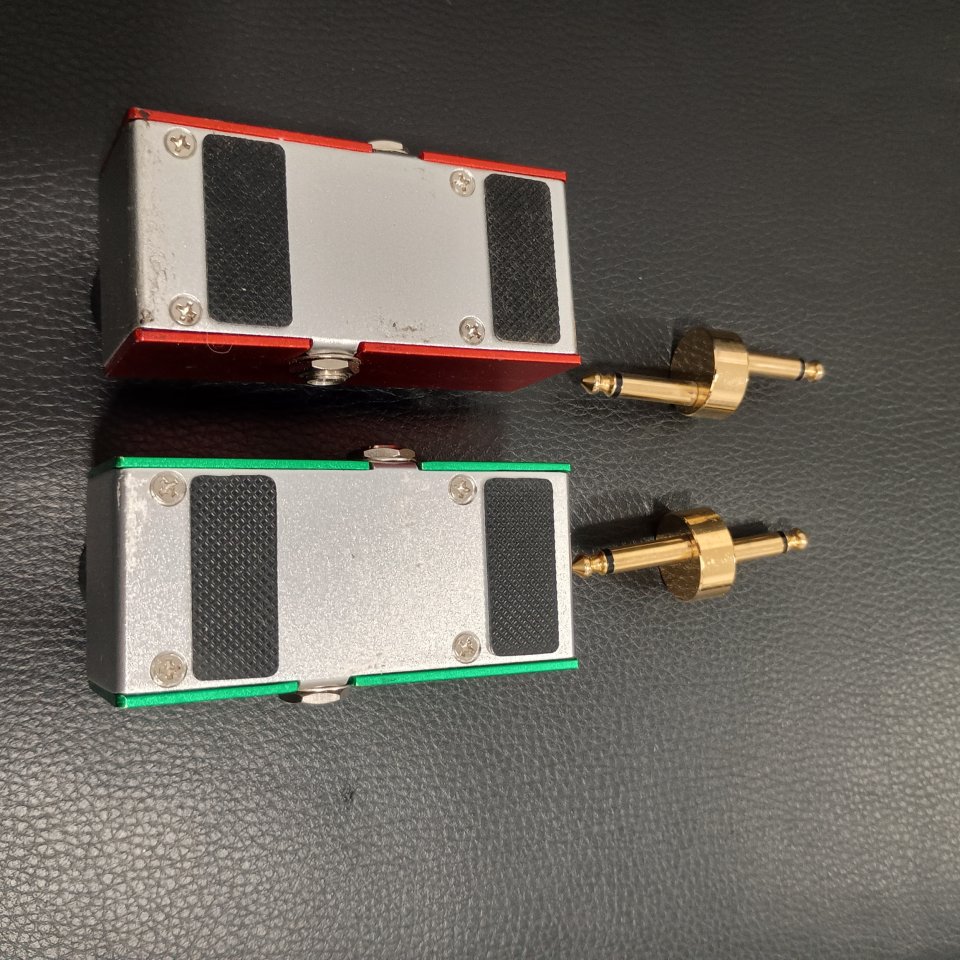 2 pedales para guitarra de segunda mano · Foto 2 de 2 · Málaga · 20 €