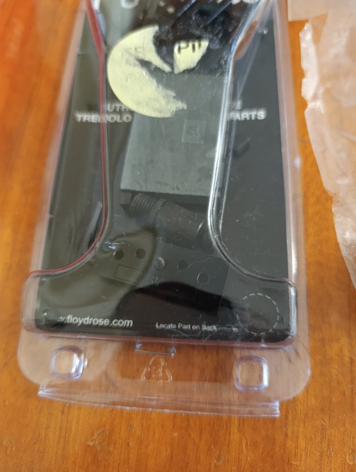 MATERIAL DE GUITARRA (Mercadillo guitarril) de segunda mano · Foto 6 de 10 · Alicante · 60 €